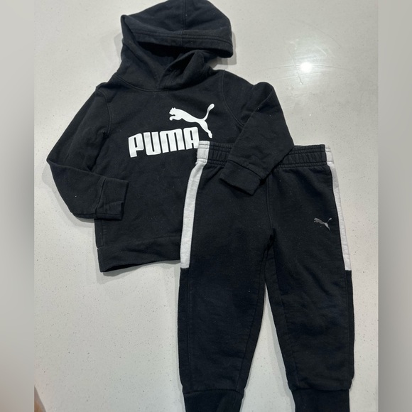 PUMA tracksuit - Picture 2 of 4